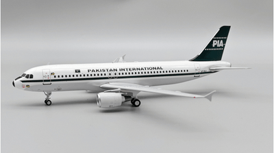 Pre - Order InFlight200 IF320PK0824 & IF772PK1125 1:200 Pakistan International Airlines A320 & 777 Two Model Set