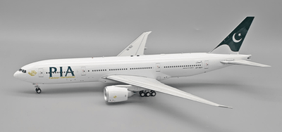 Pre - Order InFlight200 IF320PK0824 & IF772PK1125 1:200 Pakistan International Airlines A320 & 777 Two Model Set