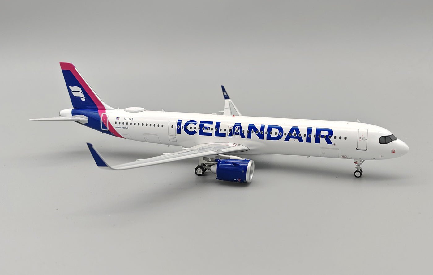 Pre - Order InFlight200 IF321MF0425 1:200 Icelandair Airbus A321 - 271NX TF - IAA