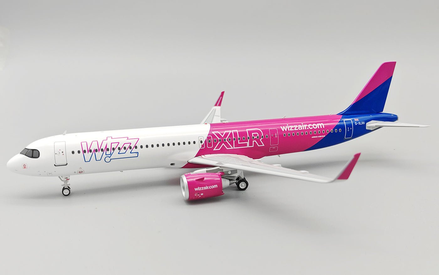 Pre - Order InFlight200 IF321W40502 1:200 Wizz Air UK Airbus A321 - 271NY G - XLRA