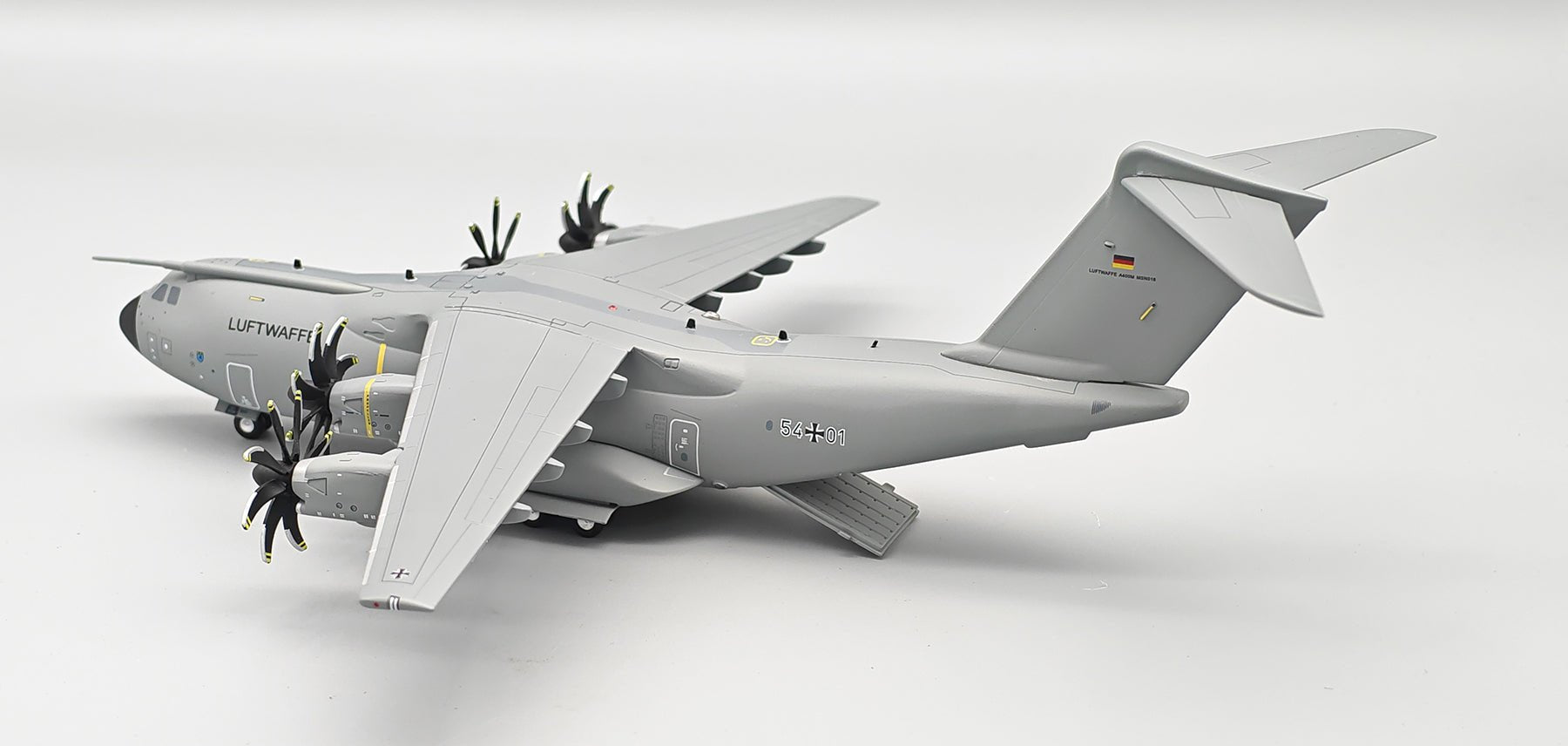 Pre-Order InFlight200 IF400GAF0426 1:200 Germany - Air Force Airbus A400M Atlas Reg. 5401