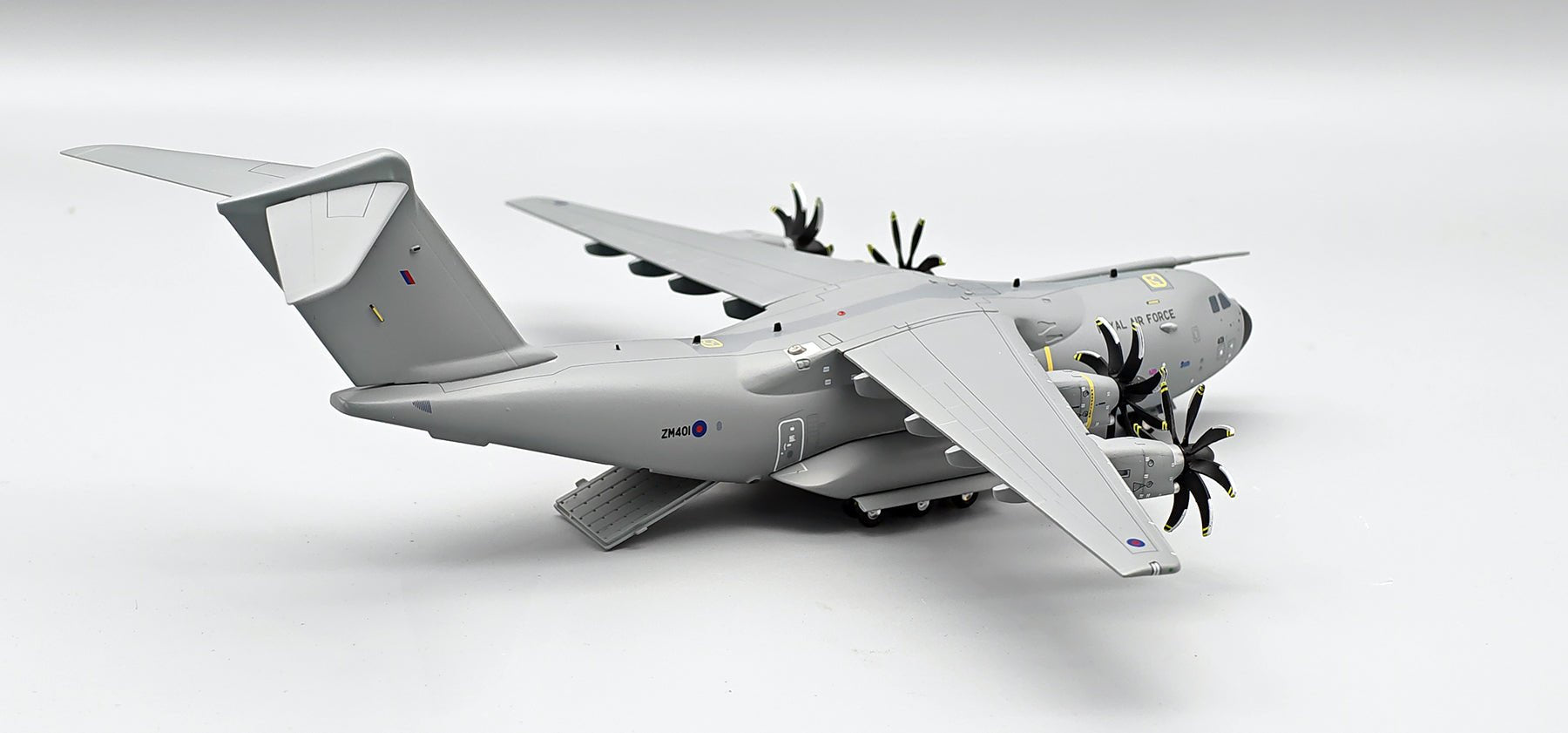 InFlight200 IF400RAF0526 1:200 Royal Air Force Airbus A400M Atlas