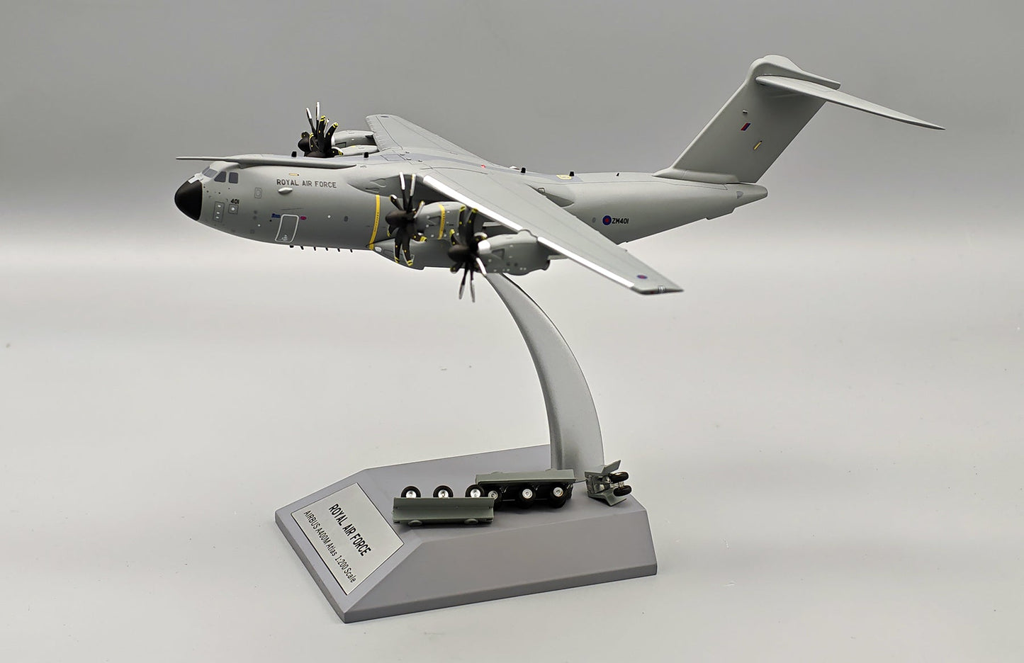 Pre-Order InFlight200 IF400RAF0526 1:200 Royal Air Force Airbus A400M Atlas ZM401