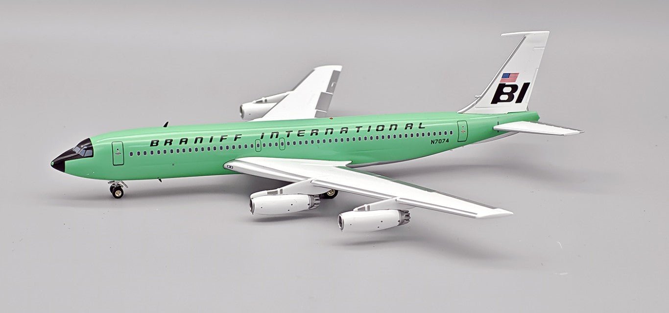 Pre - Order InFlight200 IF702BN1025 1:200 Braniff International Boeing 707 - 227 Super Jet N7074 – Turquoise