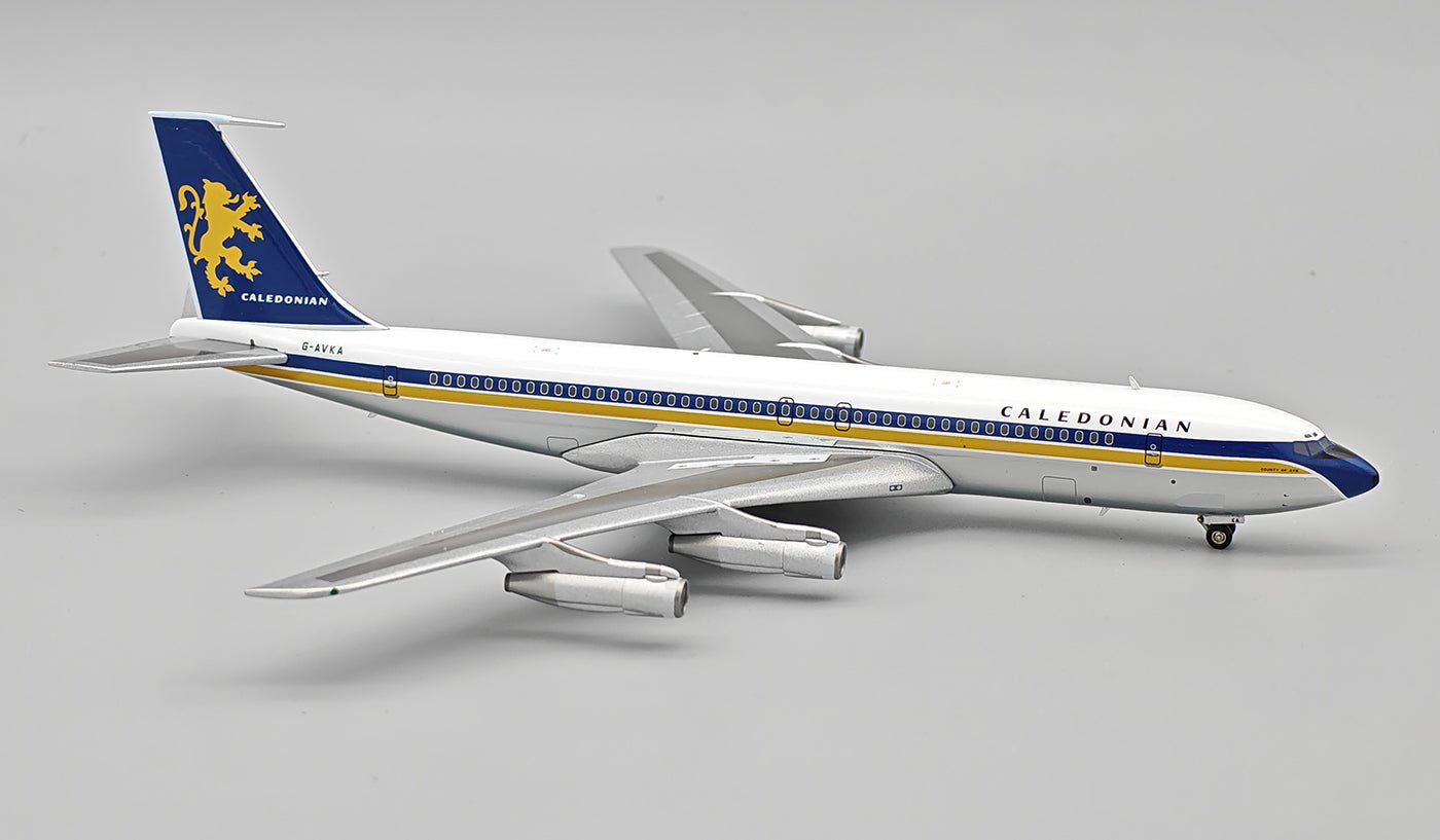 Pre - Order InFlight200 IF707CD0725PR 1:200 Caledonian Airways Boeing 707 - 399C G - AVKA