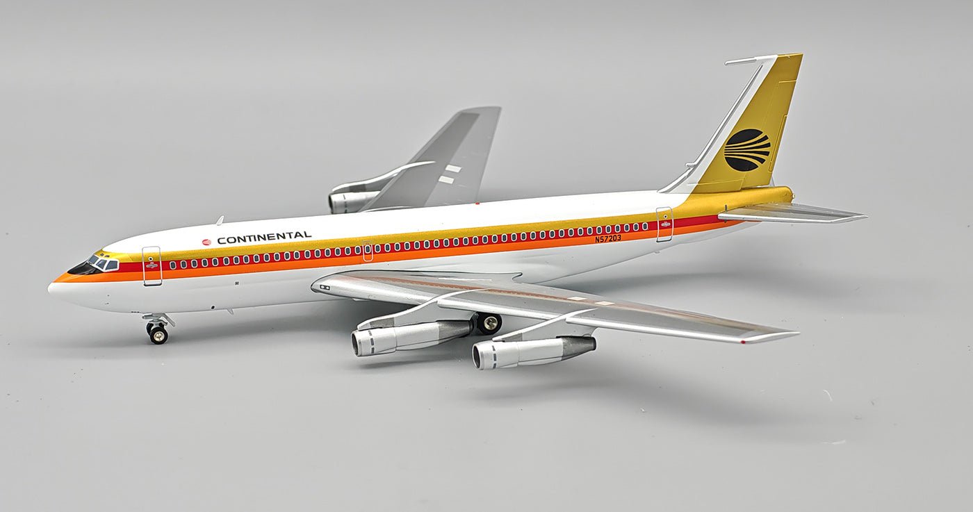 Pre - Order InFlight200 IF720CO1025 1:200 Continental Airlines Boeing 720 - 024B N57203