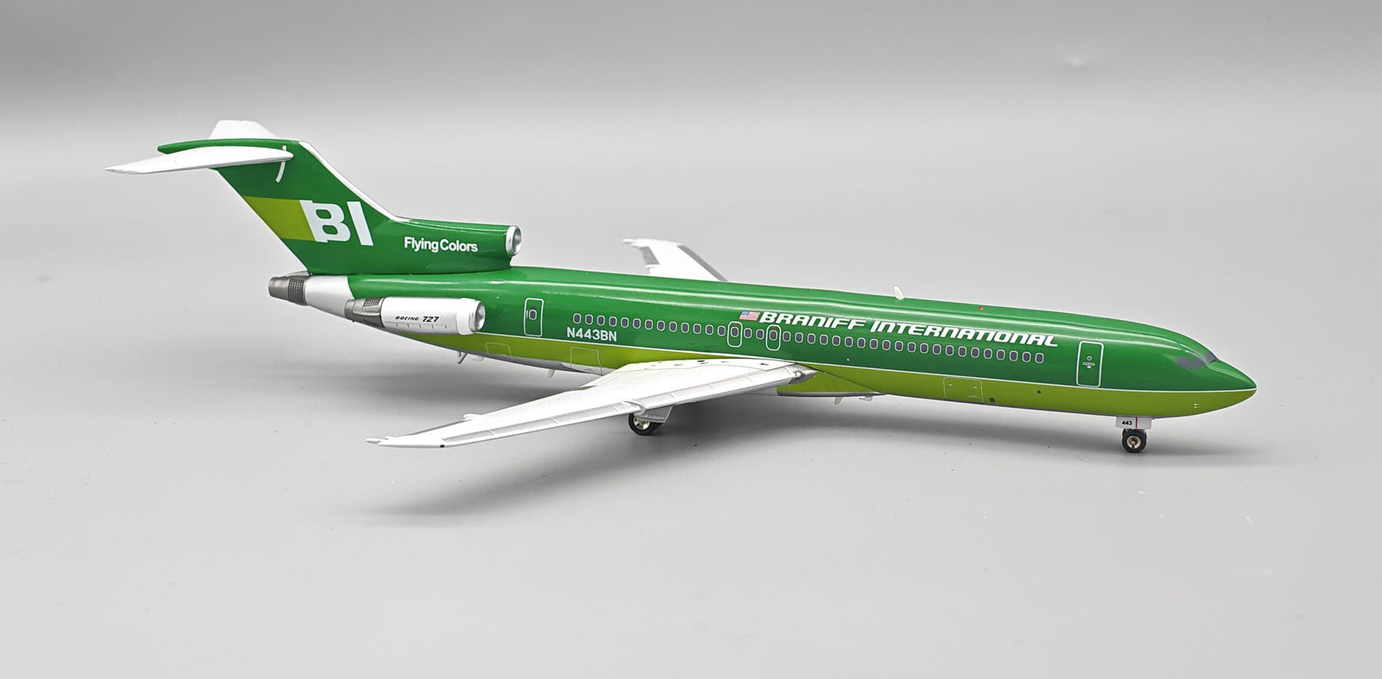 Pre-Order InFlight200 IF722BI0526 1:200 Braniff International Airways Boeing 727-227/Adv N443BN