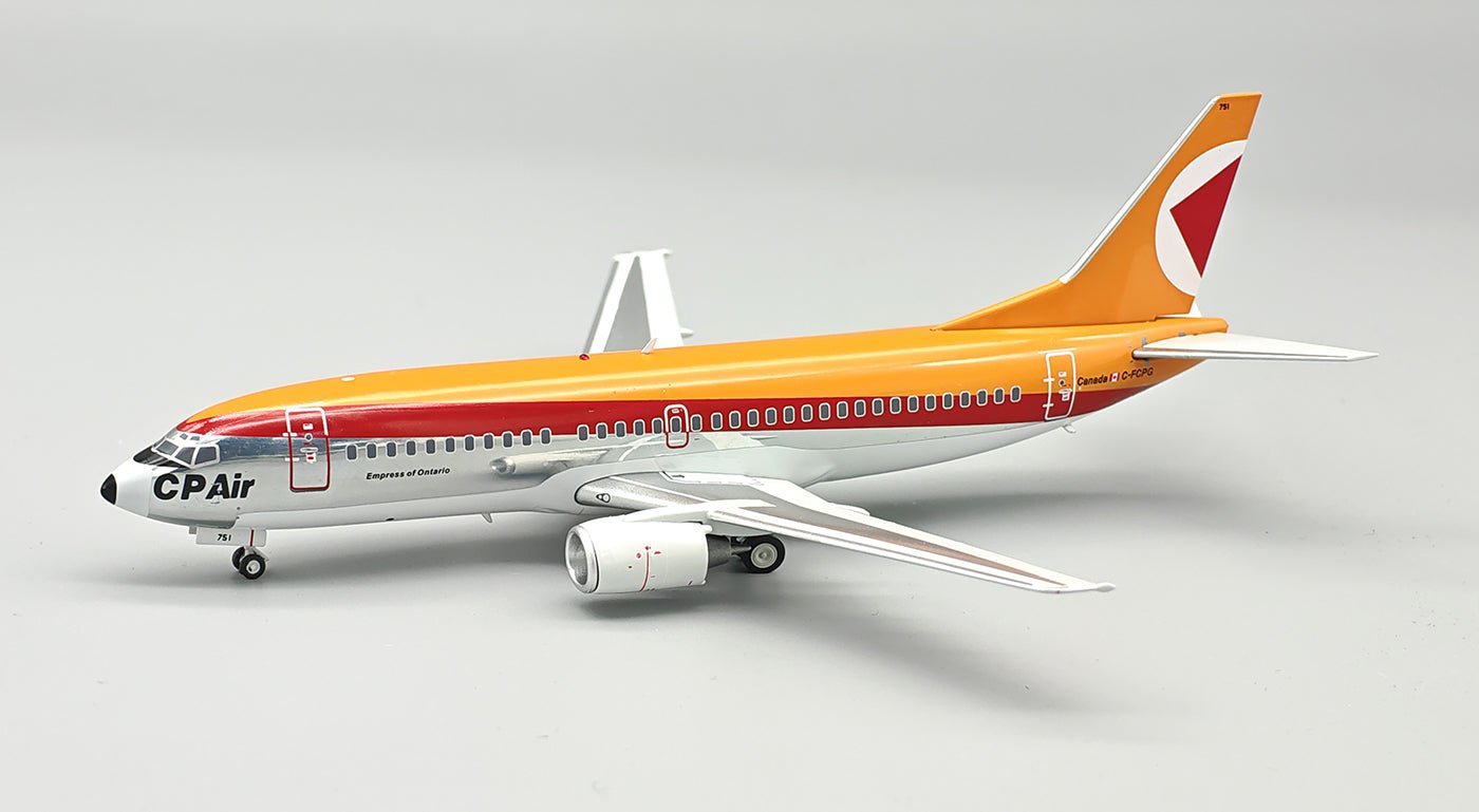 Pre - Order InFlight200 IF733CP0725P 1:200 CP Air Boeing 737 - 317 C - FCPG