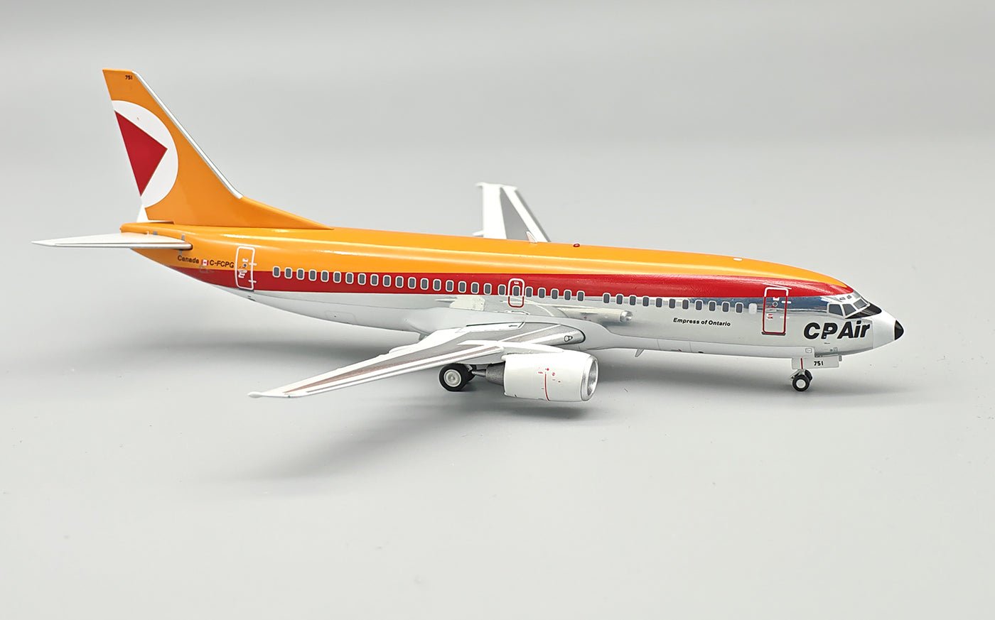 Pre - Order InFlight200 IF733CP0725P 1:200 CP Air Boeing 737 - 317 C - FCPG