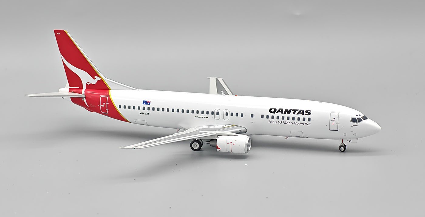 Pre - Order InFlight200 IF734QF0524 1:200 Qantas Boeing 737 - 476 VH - TJY