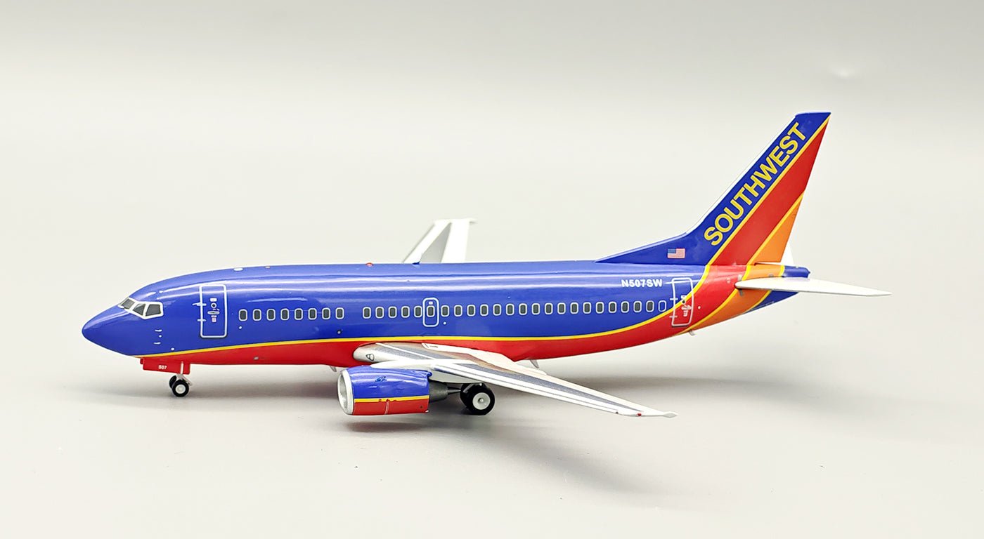 Pre - Order InFlight200 IF735SW0724 1:200 Southwest Airlines Boeing 737 - 5H4 N507SW