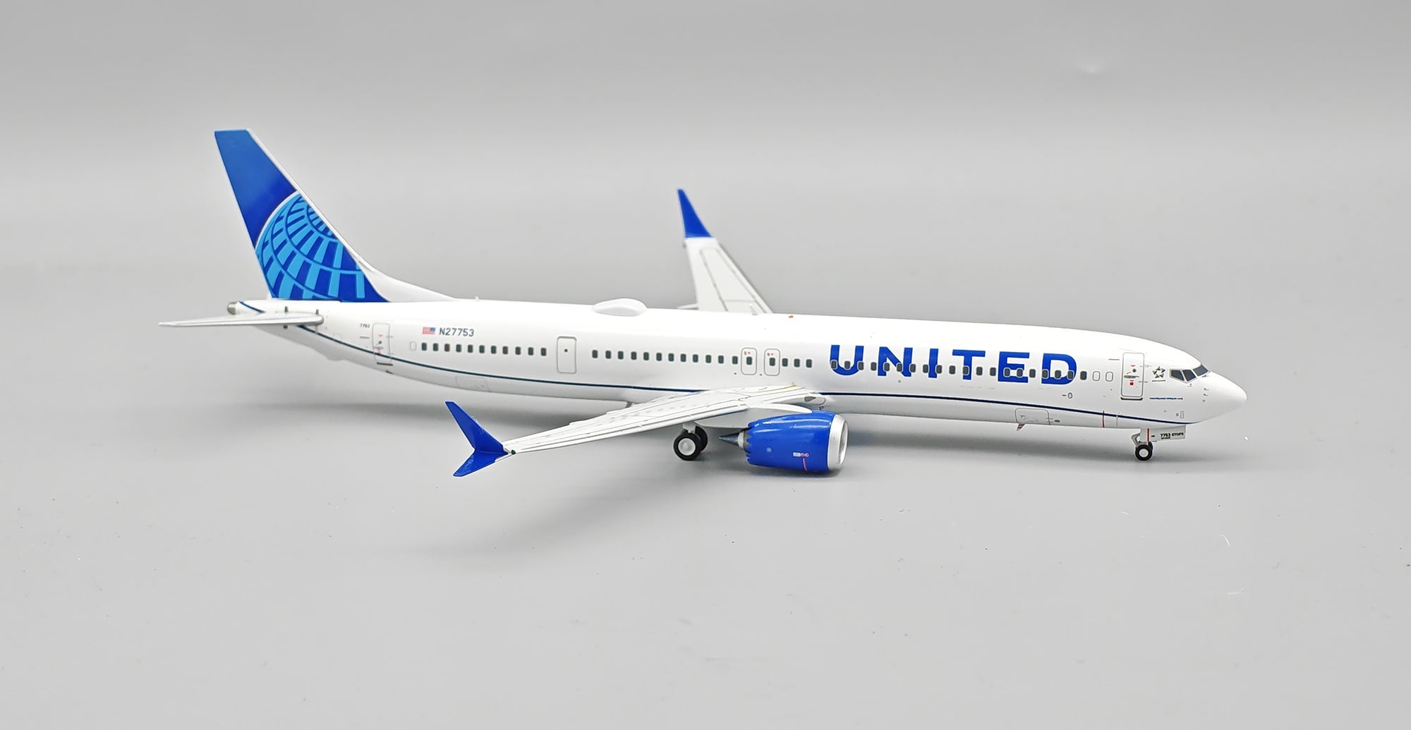 InFlight200 IF73XUA0226 1:200 United Airlines Boeing 737-10 MAX