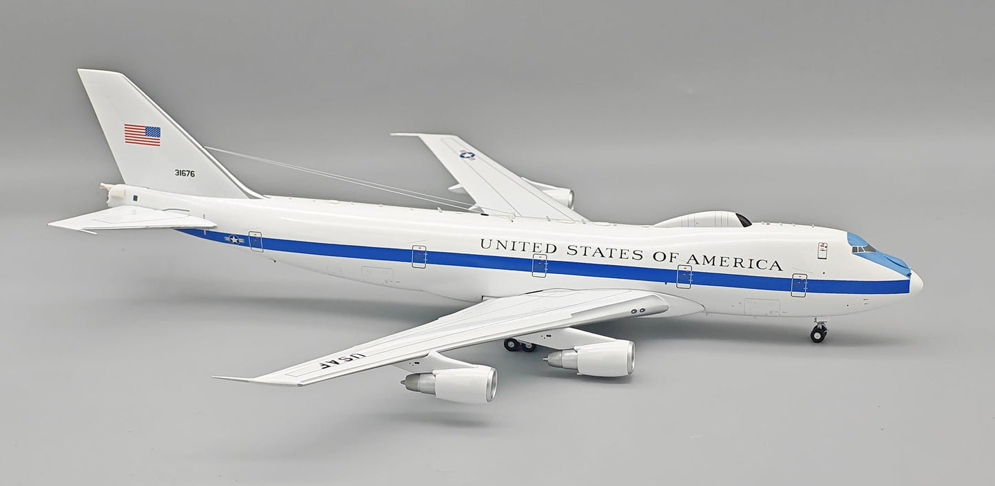 Pre-Order InFlight200 IF742E4B1676 1:200 USA - Air Force Boeing E-4B (747-200B) 73-1676