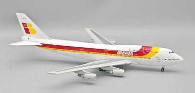 Pre - Order InFlight200 IF743IB0426 1:200 Iberia B747 - 300 TF - ATJ (Air Atlanta) magnetic