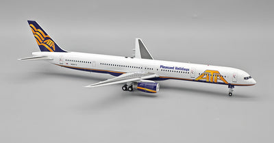 Pre - Order InFlight200 IF753AT0725 1:200 American Trans Air - ATA (Pleasant Holidays) Boeing 757 - 33N N555TZ