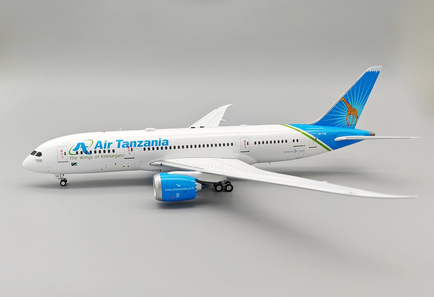 Pre - Order InFlight200 IF788TC0725 1:200 Air Tanzania Boeing 787 - 8 Dreamliner 5H - TCG