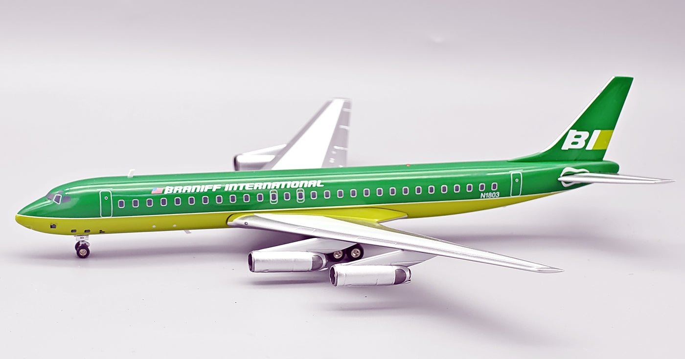 Pre - Order InFlight200 IF862BN0924 1:200 Braniff International Airways Douglas DC - 8 - 62 N1803