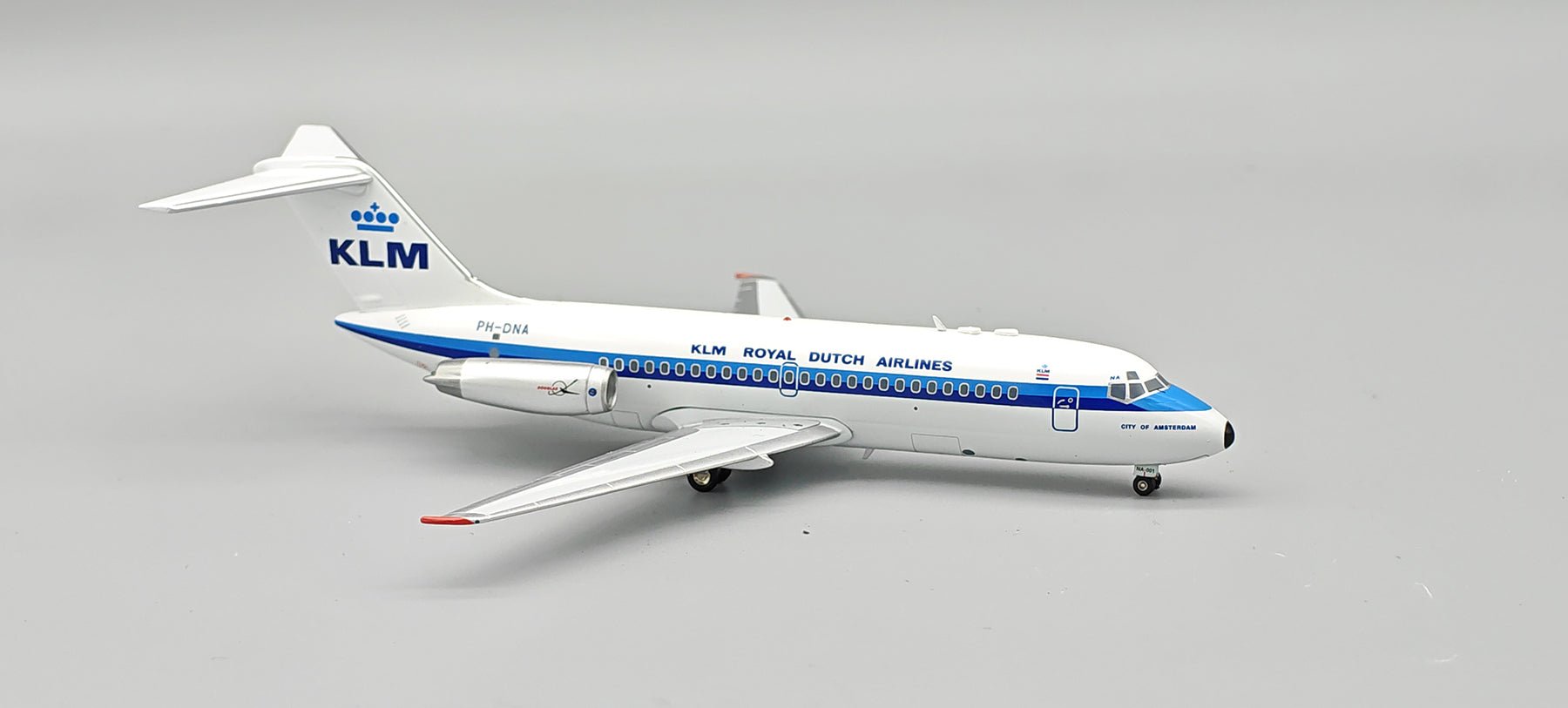 Pre - Order InFlight200 IF915KL1126 1:200 KLM Royal Dutch Airlines Douglas DC - 9 - 15 PH - DNA