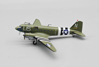 Pre - Order InFlight200 IFC47USAF558 1:200 USA - Air Force Douglas C - 47A Skytrain (DC - 3) 42 - 100558