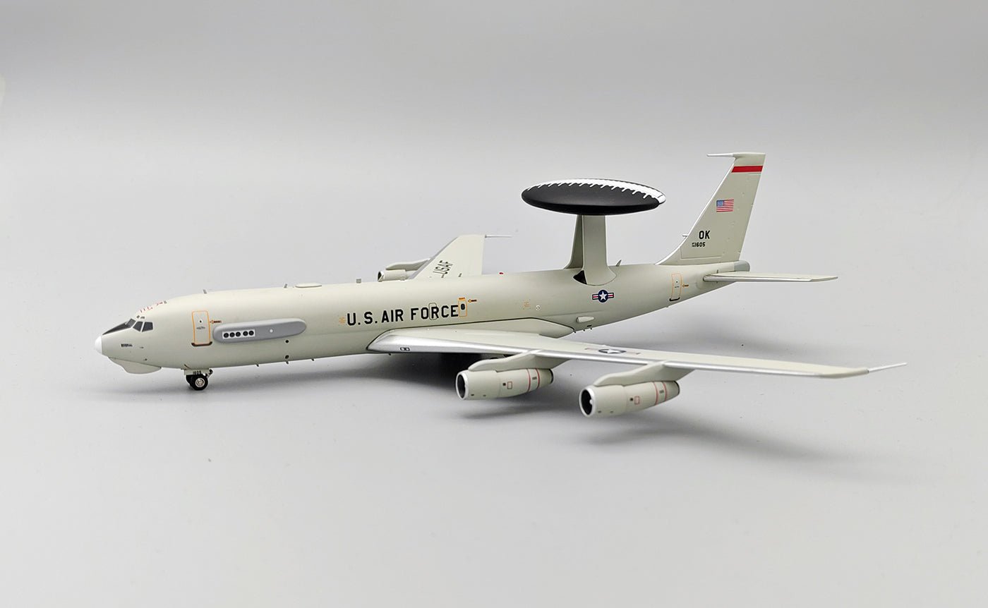 Pre - Order InFlight200 IFE3USAF605 1:200 USA - Air Force Boeing E - 3B Sentry (707 - 300) 76 - 1605
