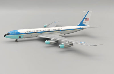 Pre - Order InFlight200 IFRVC13726000 1:200 USA - Air Force Boeing VC - 137C (707 - 353B) 62 - 6000
