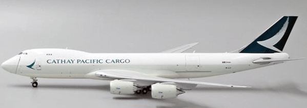 Pre - Order JC Wings EW4748004 1:400 Cathay Pacific Cargo Boeing 747 - 8F "Interactive Series" Reg: B - LJI
