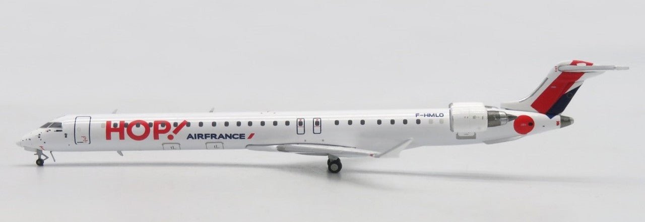 Pre - Order JC Wings LH4405 1:400 HOP! (Air France) Bombardier CRJ - 1000EL Reg: F - HMLO