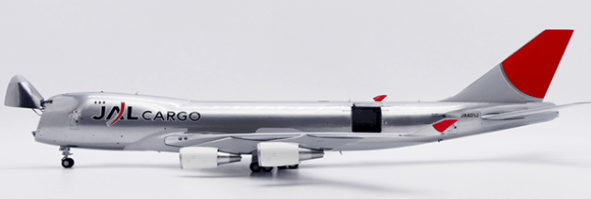 Pre - Order JC Wings XX20082C 1:200 JAL Cargo Boeing 747 - 400F "Polished""Interactive Series" Reg: JA401J
