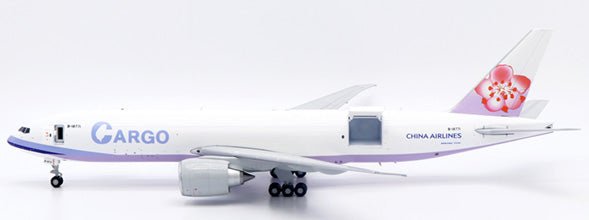 Pre - Order JC Wings XX20101C 1:200 China Airlines Cargo Boeing 777F "Interactive Series" B - 18771