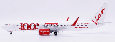 Pre - Order JC Wings XX20610 1:200 Lion Air Boeing 737 - 900ER "100th Boeing Next - Generation 737" Reg: PK - LOF
