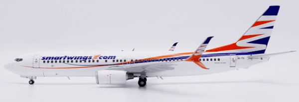 Pre - Order JC Wings XX20621 1:200 Smartwings Boeing 737 - 800 Reg: OK - TVL