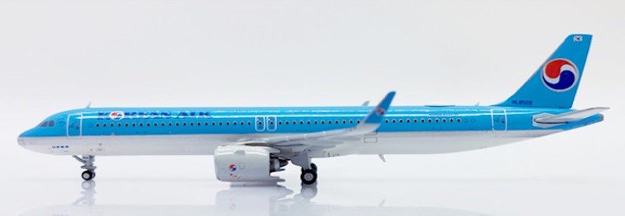 Pre - Order JC Wings XX40096 1:400 Korean Air Airbus A321NEO Reg: HL8509