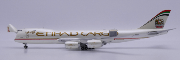 Pre - Order JC Wings XX40159C 1:400 Etihad Cargo Boeing 747 - 8F "Interactive Series" Reg: N855GT