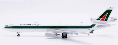Pre - Order JC Wings XX40589 1:400 Alitalia Cargo McDonnell Douglas MD - 11F Reg: I - DUPA