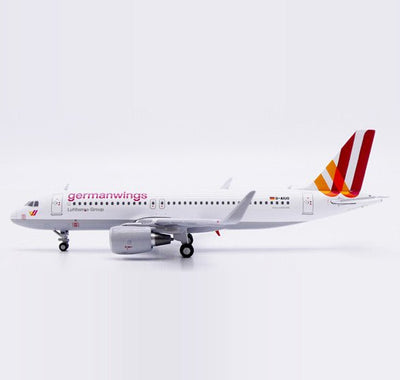 Pre-Order JC Wings XX40677 1:400 Germanwings Airbus A320 Reg: D-AIUO