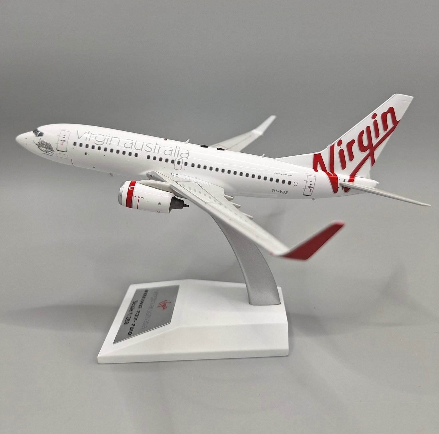 JFox JF - 737 - 7 - 005 1:200 Virgin Australia Airlines Boeing 737 - 7FE VN - VBZ