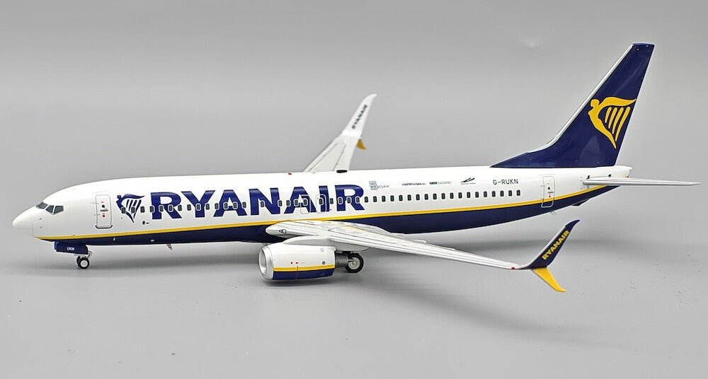 Pre - Order JFox JF - 737 - 8 - 022 1:200 737 - 8SS(WL) Ryanair UK “Visit Wroclaw” G - RUKN