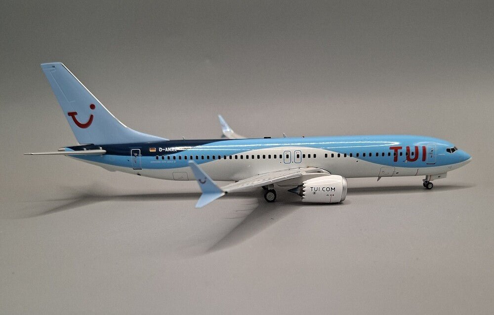 Pre - Order JFox JF - 737 - 8M - 014L 1:200 737 - 8 Max 8 – Tui Fly D - AMAX