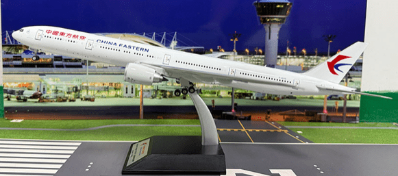 Pre - Order KJ Models KJ - B77W - 170 1:200 B - 2025 China Eastern Airlines Boeing 777 - 39PER