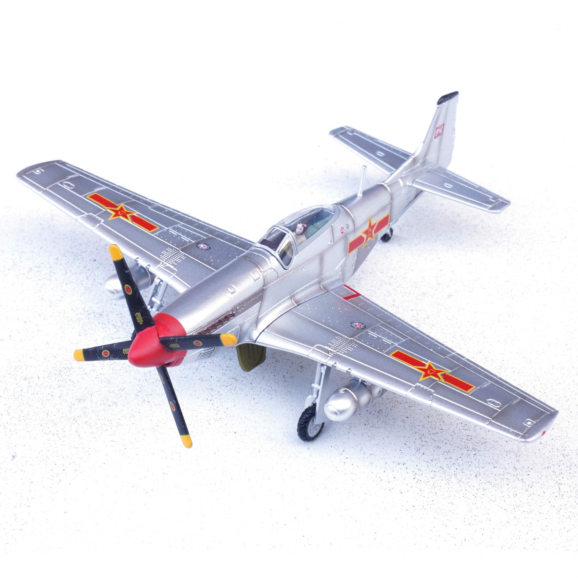 Pre - Order Legion Models LEG - 14663LA 1:72 P - 51D Mustang People's Liberation Army Air Force (Captured from Chinese Nationalist forces, Chinese People's Revolution Military Museum)
