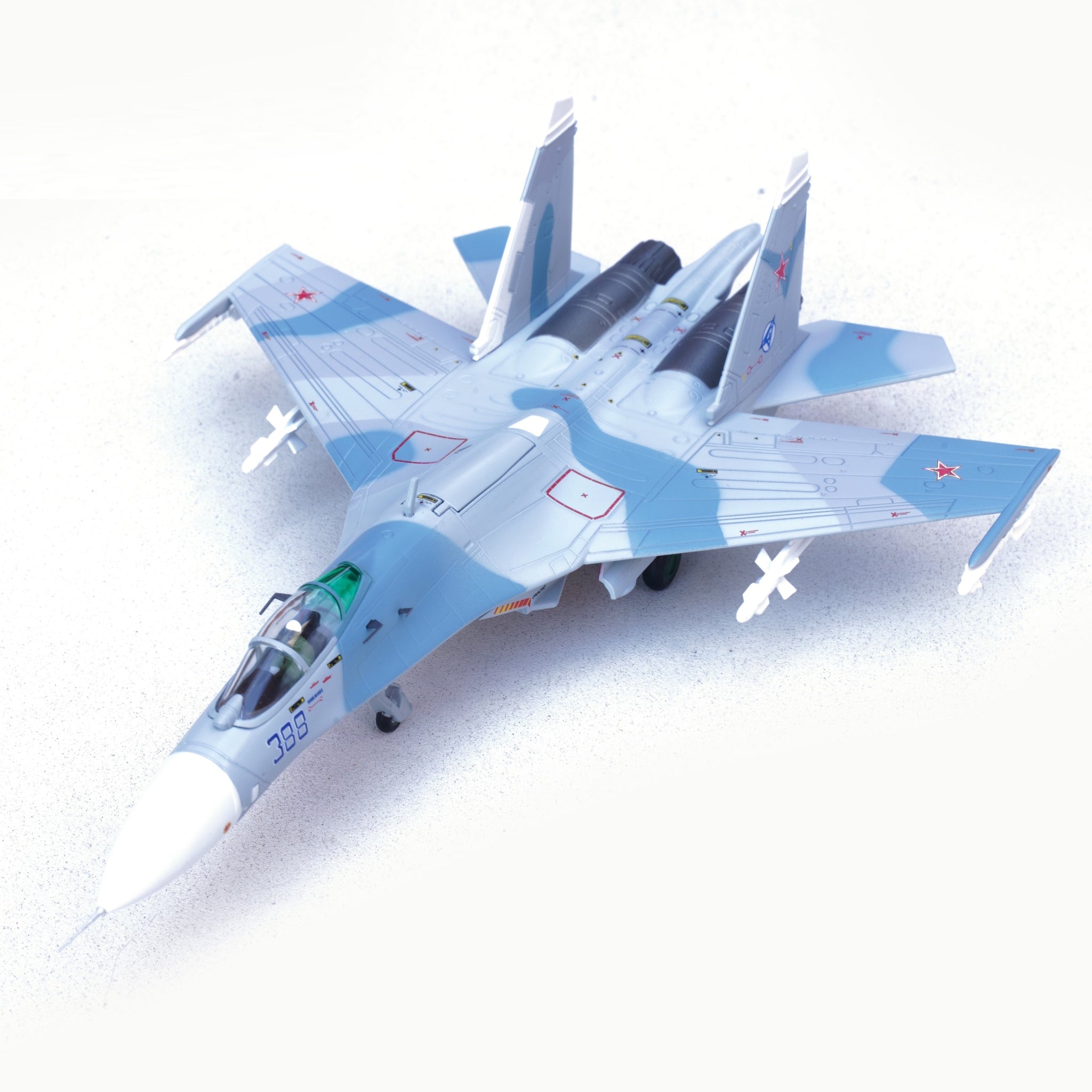 Legion Models LEG-14701LC 1:100 Sukhoi Su-27 Flanker-B – Blue 388