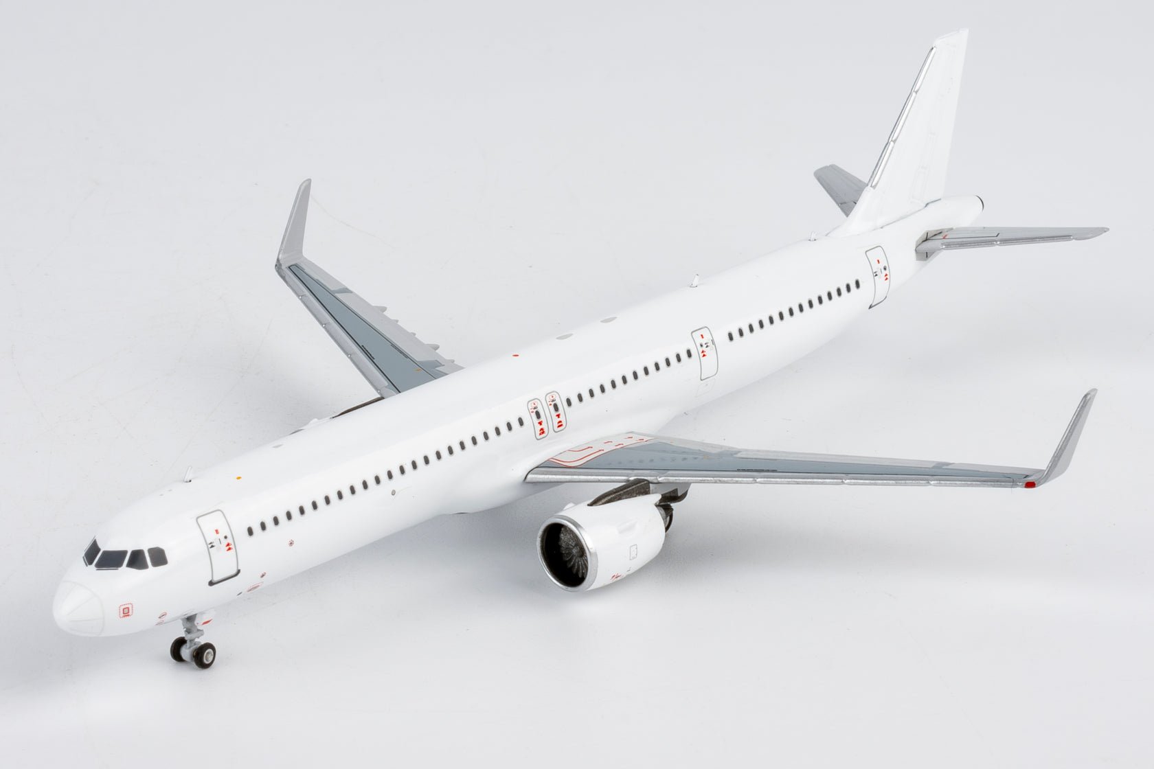 Pre-Order NG Models 13143 1:400 Blank Model A321neo PW PW1000G engines