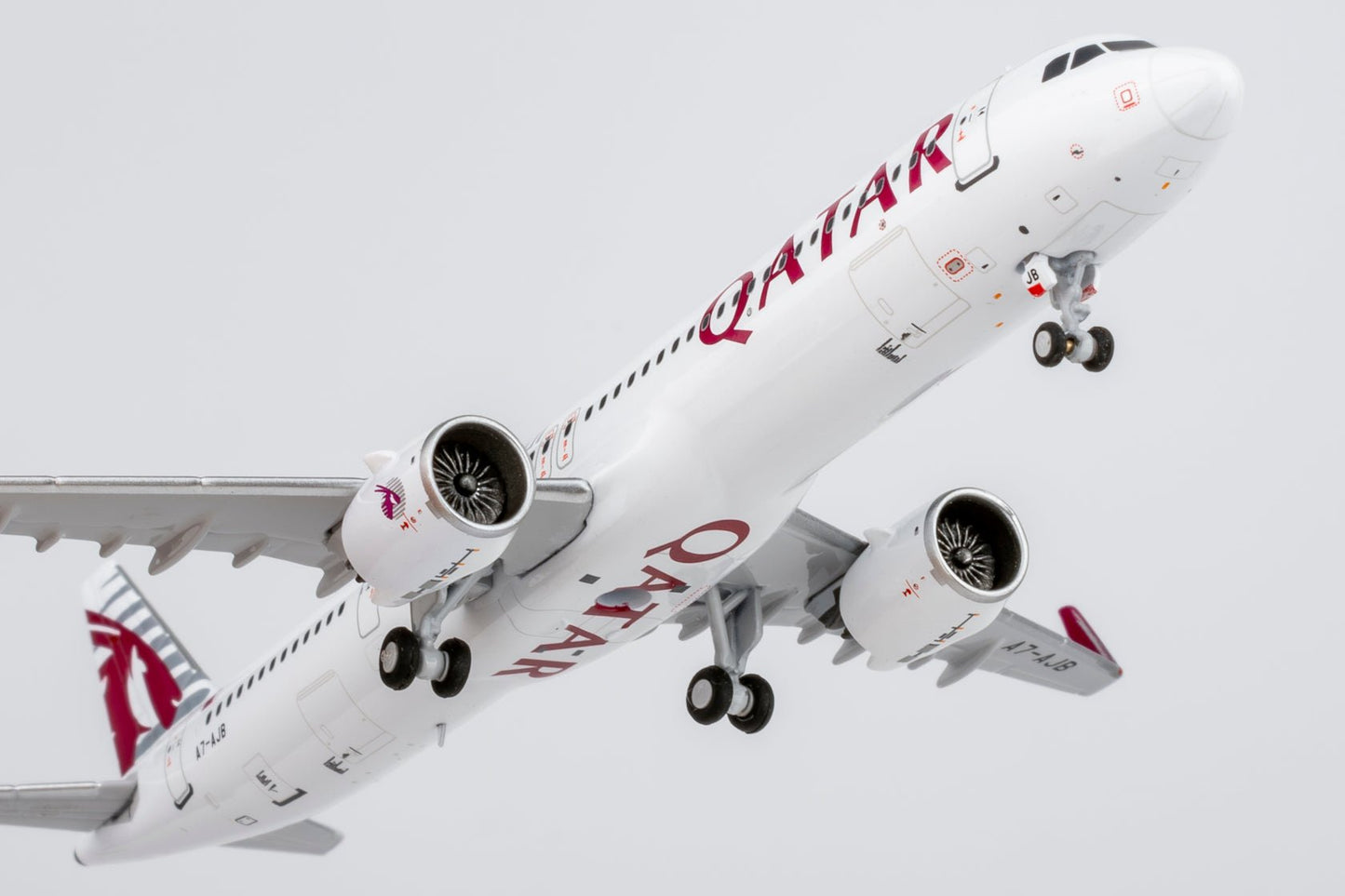 Pre-Order NG Models 13147 1:400 Qatar Airways A321neo A7-AJB (Qatar's first neo)