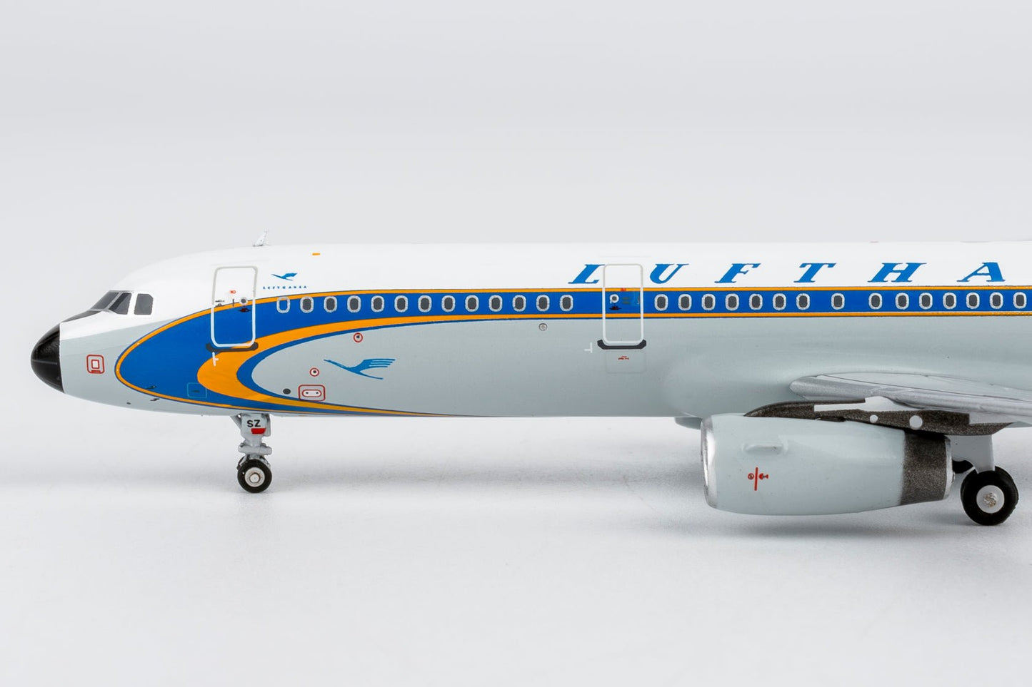 Pre-Order NG Models 13160 1:400 Lufthansa A321-200 D-AISZ Super Star heritage livery