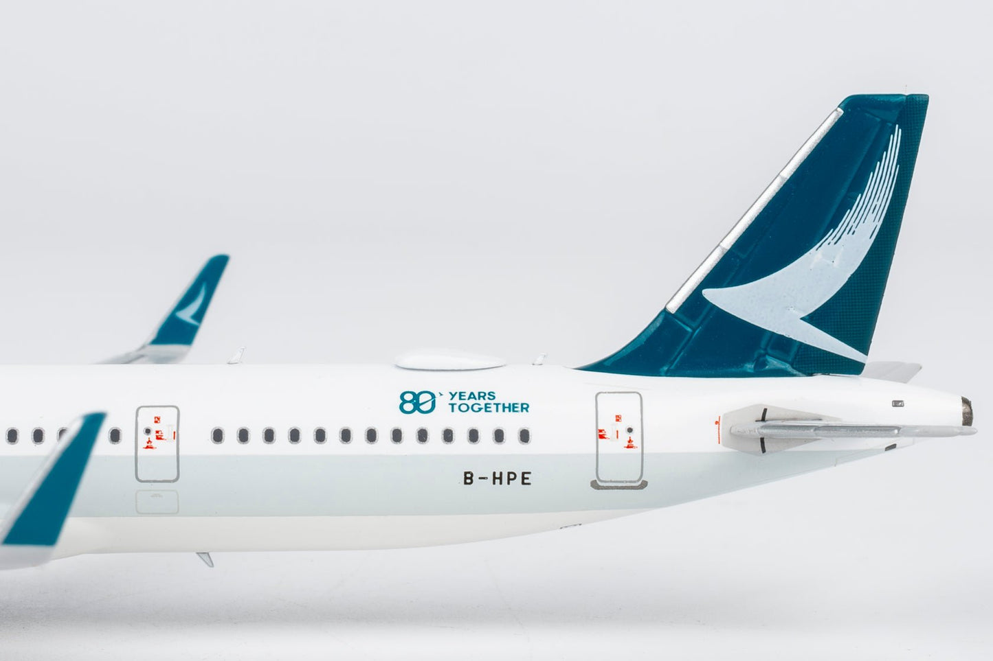 Pre-Order NG Models 13166 1:400 Cathay Pacific Airways A321neo B-HPE "80 Years Together" sticker