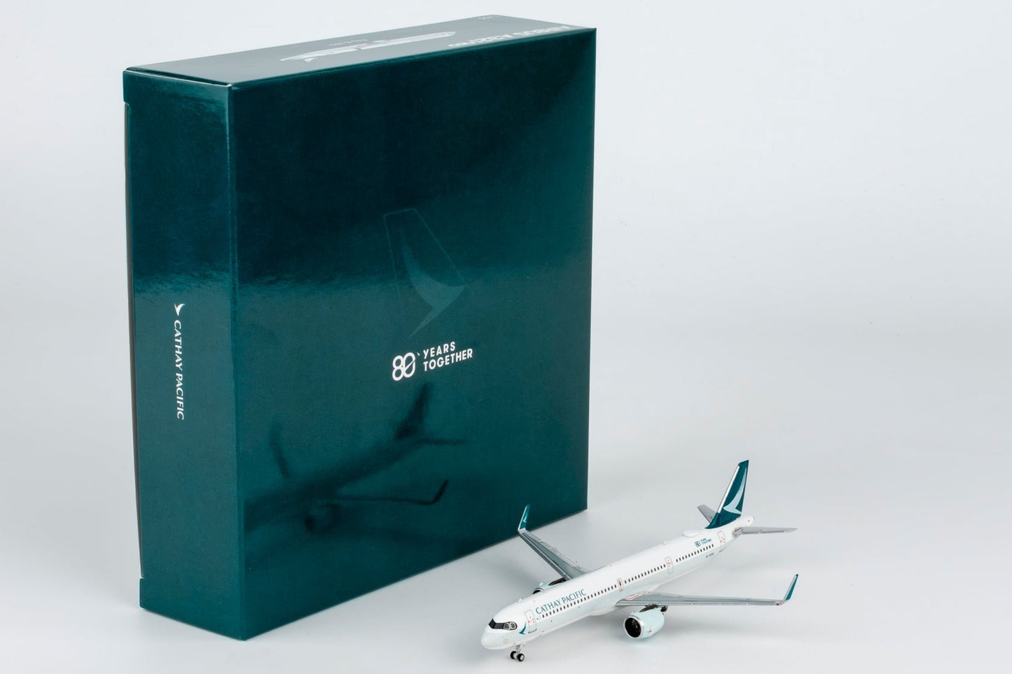 Pre-Order NG Models 13166 1:400 Cathay Pacific Airways A321neo B-HPE "80 Years Together" sticker