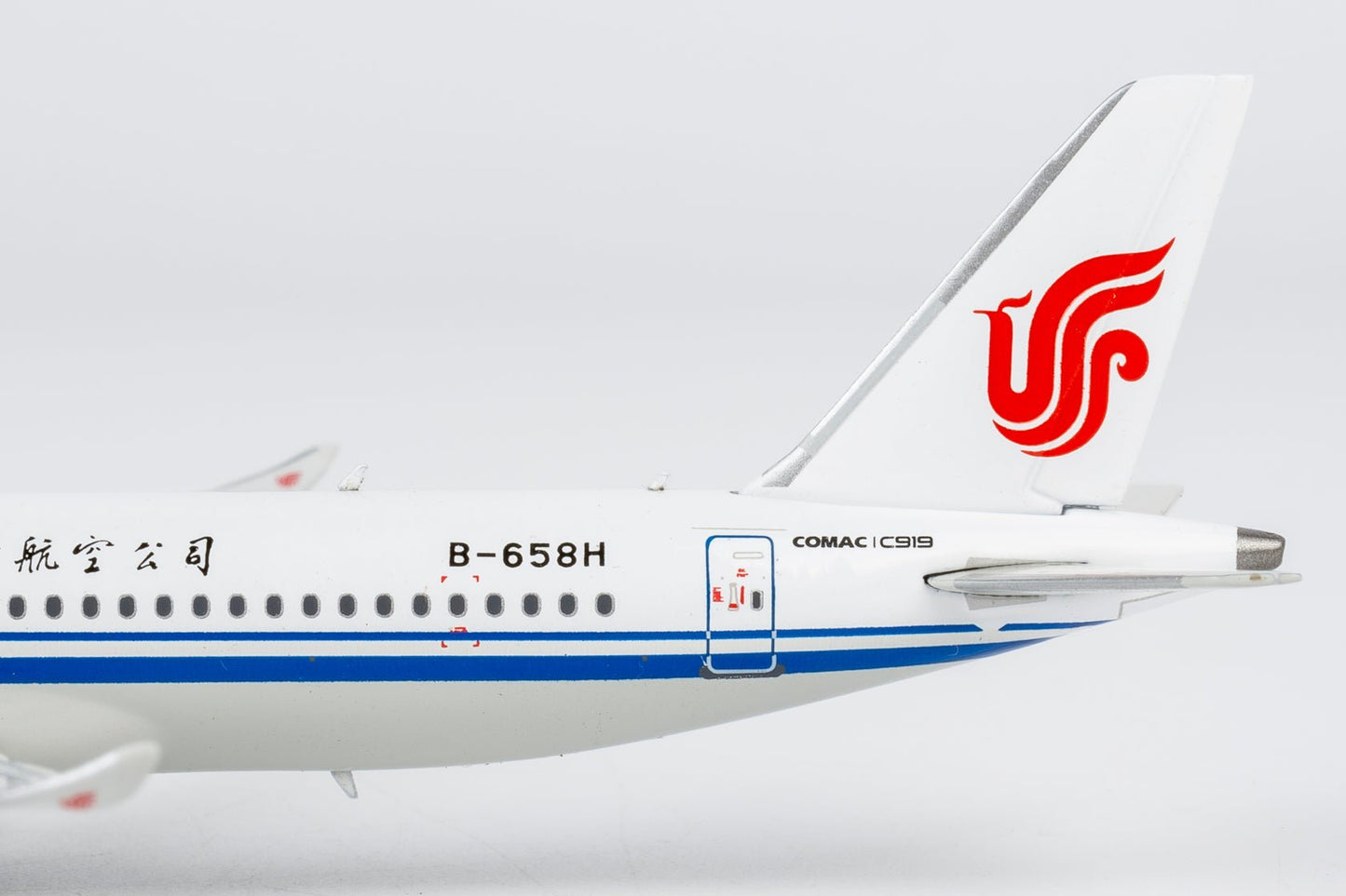 Pre-Order NG Models 19104 1:400 Air China C919 B-658H