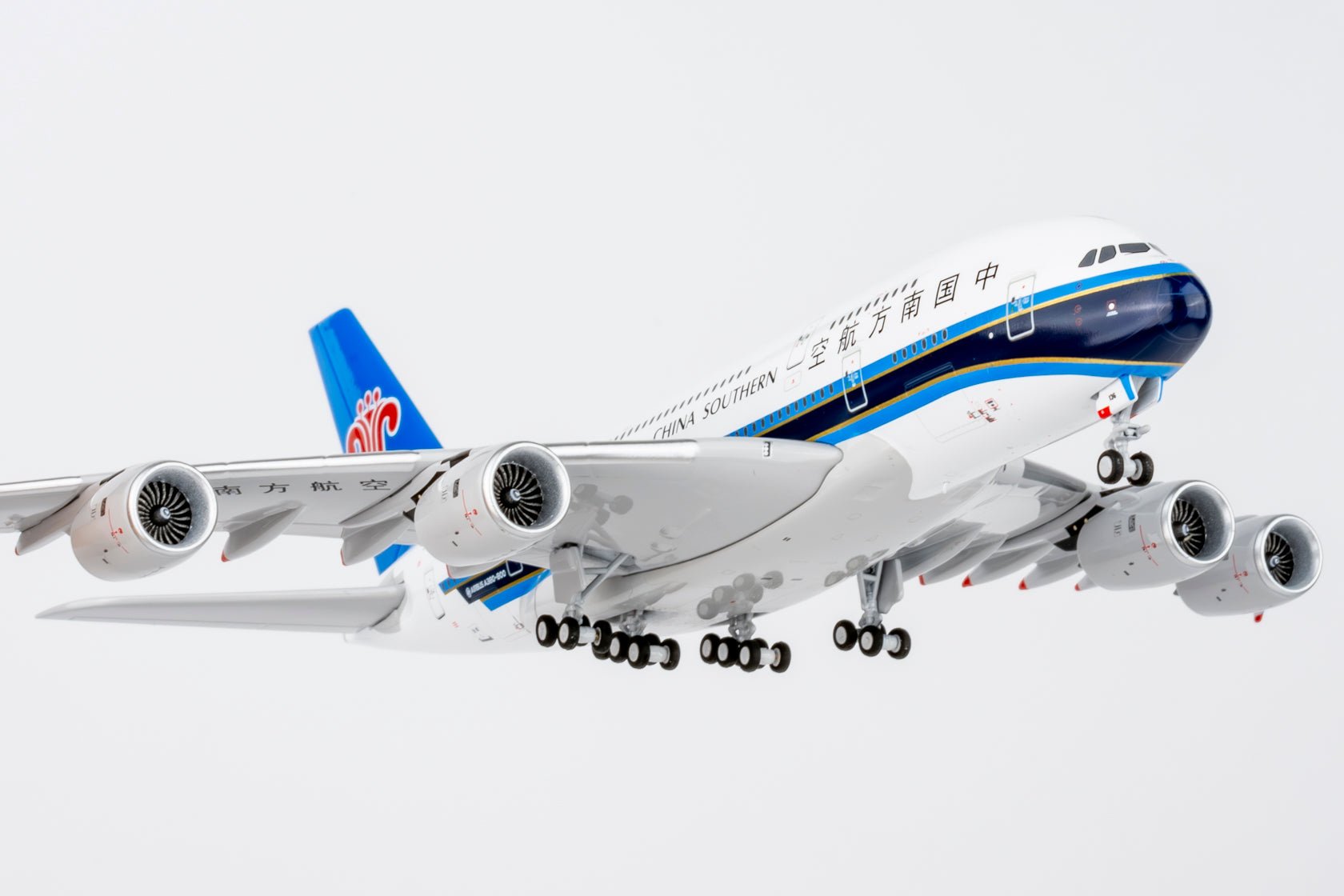 Pre-Order NG Models 24626 1:400 China Southern Airlines A380-800 B-6136 (First A380 for China)