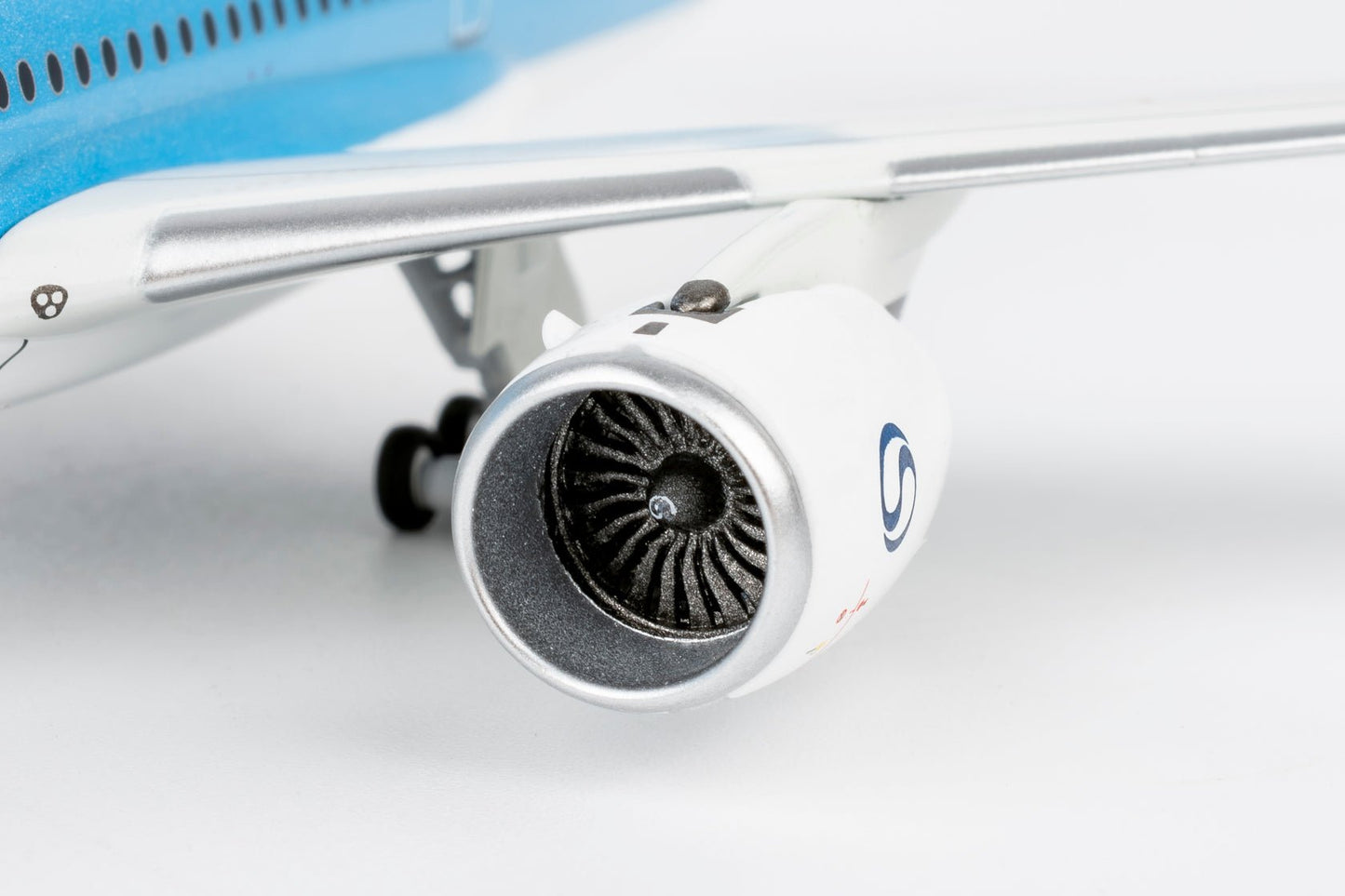Pre-Order NG Models 39132 1:400 Korean Air A350-900 HL8746 (New Livery)