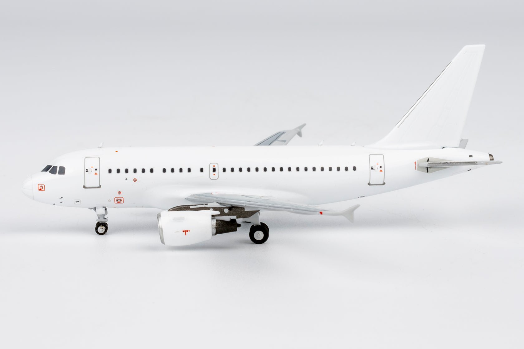 Pre-Order NG Models 48016 1:400 Blank Model A318-100 (CFMI CFM56 ENGINES)
